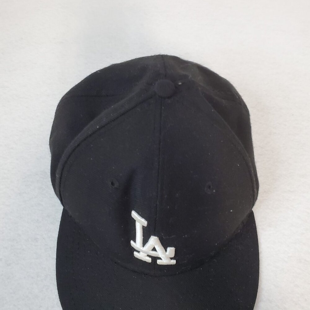New Era MLB Black & White LA Dodgers 59Fifty Fitted Hat - Picture 2 of 12